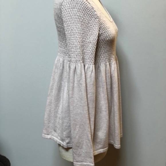 𝅺KNITTED‎ and Knotted cream crinkle cut sweater size medium petite - Picture 2 of 10